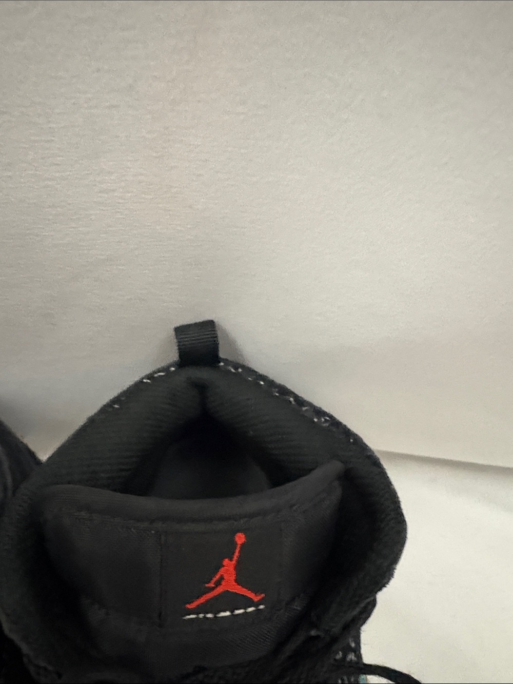 Boys Nike Air Jordans 1 Mid Se Siempre Familia Sneakers - Picture 3 of 14